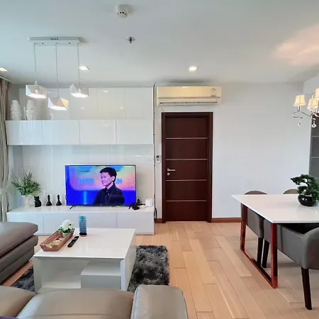 Sweet Family Room Near Old City